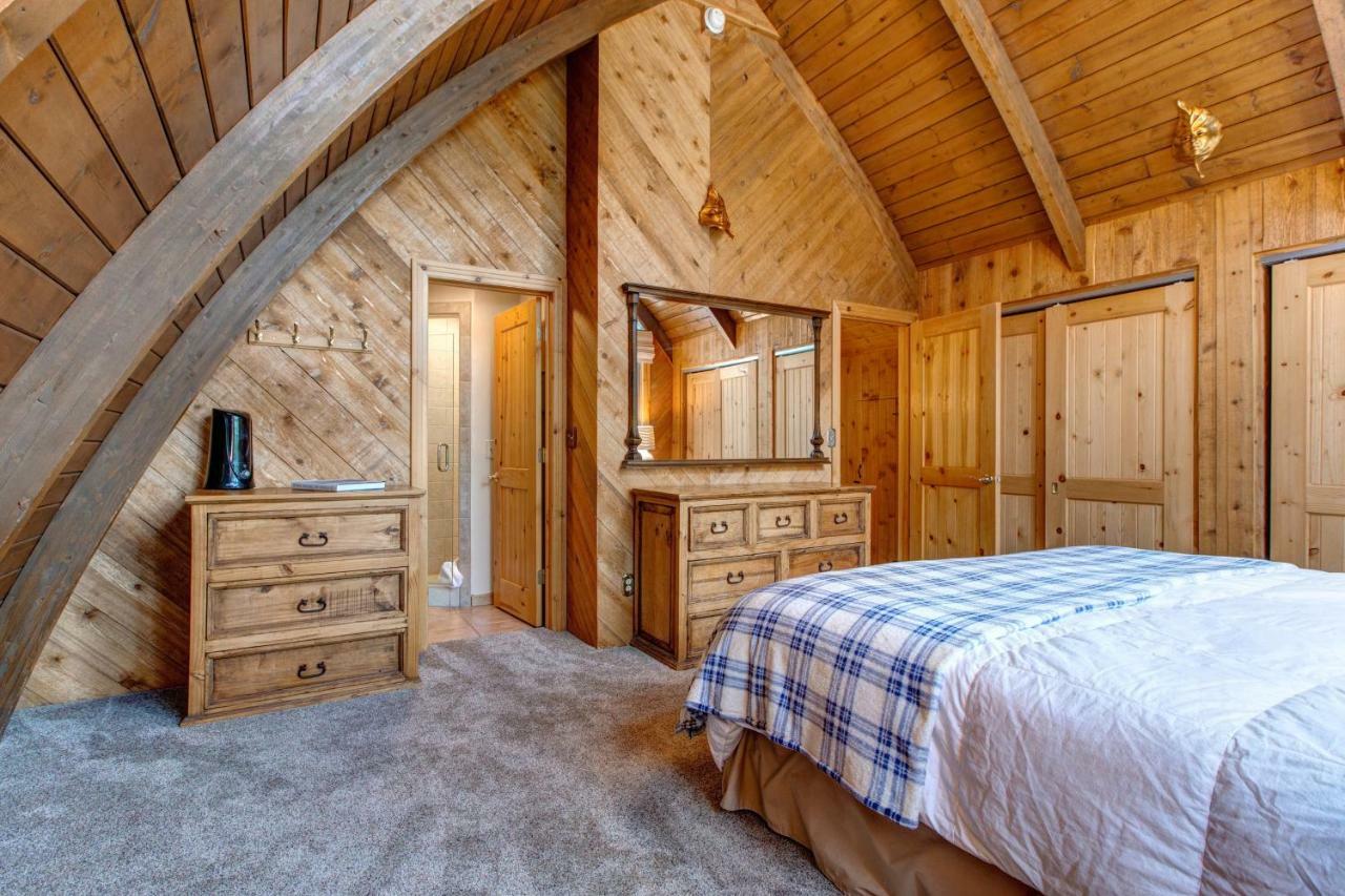 Creekside Chalet Alta Esterno foto