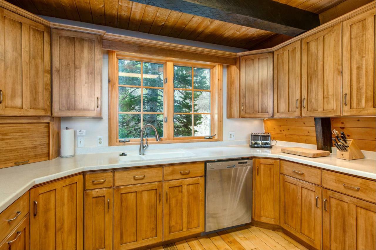 Creekside Chalet Alta Esterno foto