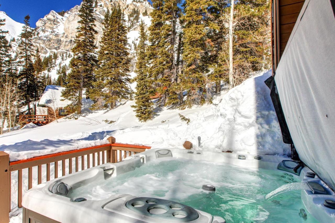 Creekside Chalet Alta Esterno foto